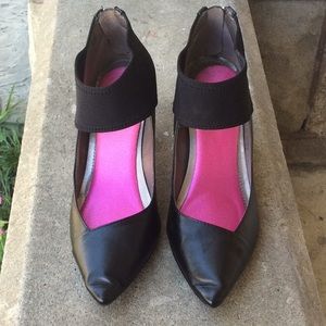 COPY - Tahari Carli Heel Shoe Size 7.5